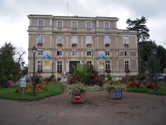 Royan - Immobilier - CENTURY 21 Grand Large -hôtel de ville de Royan  