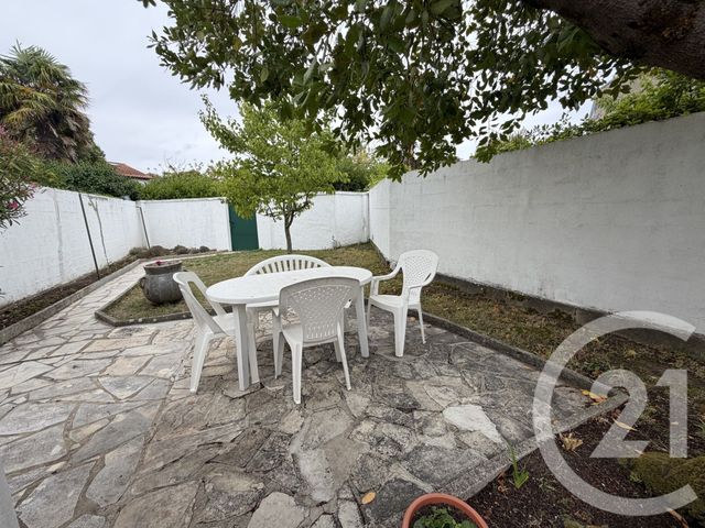 maison à vendre - 6 pièces - 122.1 m2 - ROYAN - 17 - POITOU-CHARENTES - Century 21 Grand Large