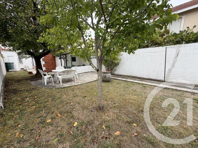maison à vendre - 6 pièces - 122.1 m2 - ROYAN - 17 - POITOU-CHARENTES - Century 21 Grand Large