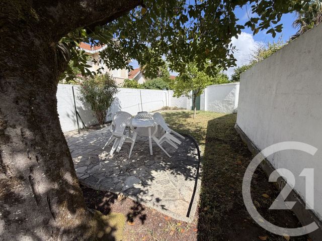 maison à vendre - 6 pièces - 122.1 m2 - ROYAN - 17 - POITOU-CHARENTES - Century 21 Grand Large