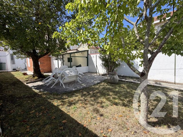maison à vendre - 6 pièces - 122.1 m2 - ROYAN - 17 - POITOU-CHARENTES - Century 21 Grand Large