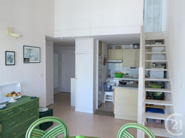 Afficher la photo en grand Appartement F3 à vendre - 3 pièces - 51.61 m2 - ST GEORGES DE DIDONNE - 17 - POITOU-CHARENTES - Century 21 Grand Large