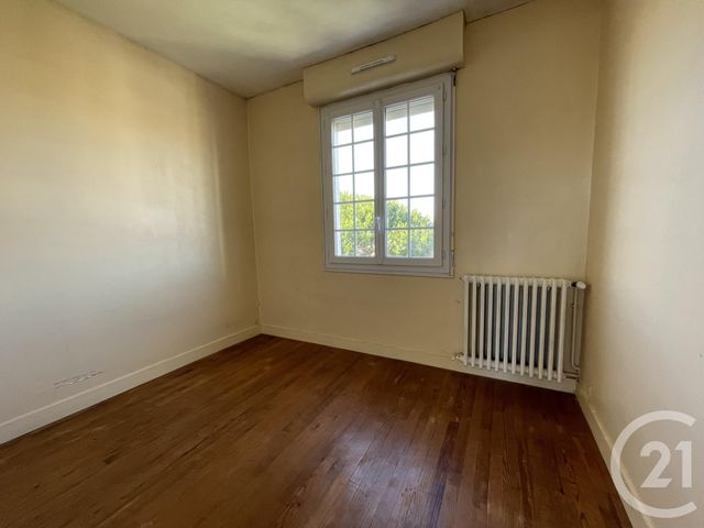 Afficher la photo en grand Appartement F4 à vendre - 4 pièces - 97.98 m2 - ROYAN - 17 - POITOU-CHARENTES - Century 21 Grand Large