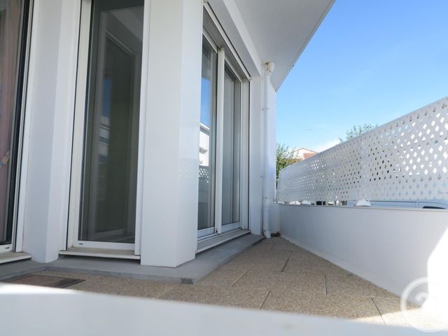 Afficher la photo en grand Appartement F4 à vendre - 4 pièces - 106.25 m2 - ROYAN - 17 - POITOU-CHARENTES - Century 21 Grand Large