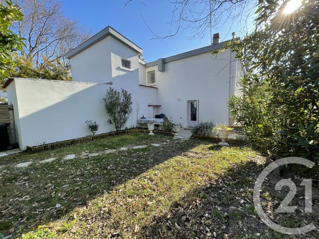 Afficher la photo en grand maison à vendre - 8 pièces - 205.0 m2 - ROYAN - 17 - POITOU-CHARENTES - Century 21 Grand Large