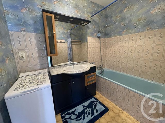 Appartement F3 à vendre - 3 pièces - 60.72 m2 - ROYAN - 17 - POITOU-CHARENTES - Century 21 Grand Large Appartement F3 à vendre - 3 pièces - 60.72 m2 - ROYAN - 17 - POITOU-CHARENTES - Century 21 Grand Large