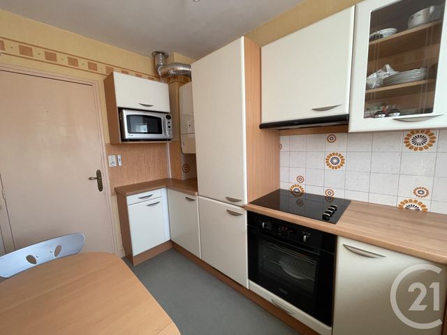 Appartement F3 à vendre - 3 pièces - 60.72 m2 - ROYAN - 17 - POITOU-CHARENTES - Century 21 Grand Large Appartement F3 à vendre - 3 pièces - 60.72 m2 - ROYAN - 17 - POITOU-CHARENTES - Century 21 Grand Large