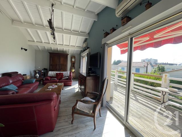 maison à vendre - 6 pièces - 204.0 m2 - ROYAN - 17 - POITOU-CHARENTES - Century 21 Grand Large maison à vendre - 6 pièces - 204.0 m2 - ROYAN - 17 - POITOU-CHARENTES - Century 21 Grand Large