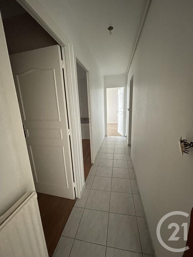 Appartement F4 à vendre - 4 pièces - 89.95 m2 - ROYAN - 17 - POITOU-CHARENTES - Century 21 Grand Large Appartement F4 à vendre - 4 pièces - 89.95 m2 - ROYAN - 17 - POITOU-CHARENTES - Century 21 Grand Large