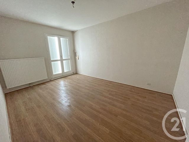 Appartement F4 à vendre - 4 pièces - 89.95 m2 - ROYAN - 17 - POITOU-CHARENTES - Century 21 Grand Large Appartement F4 à vendre - 4 pièces - 89.95 m2 - ROYAN - 17 - POITOU-CHARENTES - Century 21 Grand Large
