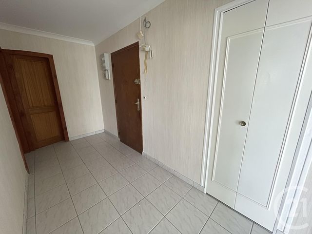 Appartement F4 à vendre - 4 pièces - 89.95 m2 - ROYAN - 17 - POITOU-CHARENTES - Century 21 Grand Large Appartement F4 à vendre - 4 pièces - 89.95 m2 - ROYAN - 17 - POITOU-CHARENTES - Century 21 Grand Large