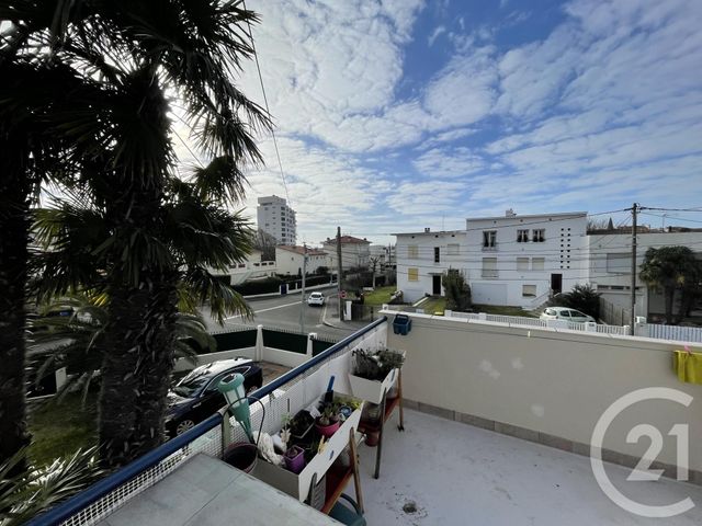 Appartement F4 à vendre - 4 pièces - 80.89 m2 - ROYAN - 17 - POITOU-CHARENTES - Century 21 Grand Large