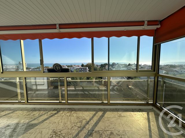 Appartement F3 à vendre - 3 pièces - 90.37 m2 - ROYAN - 17 - POITOU-CHARENTES - Century 21 Grand Large