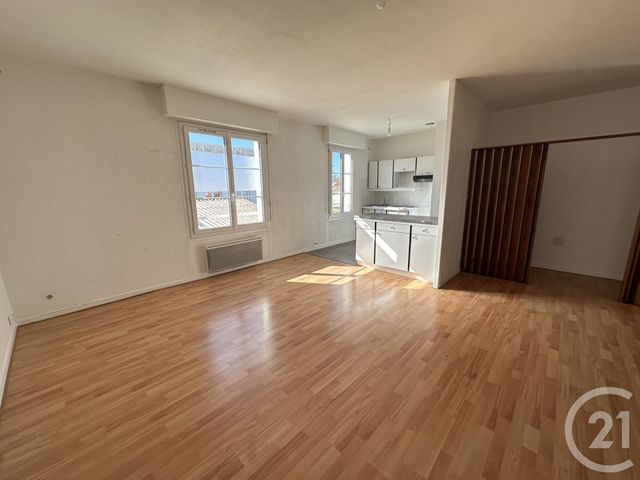 Appartement F3 à vendre - 3 pièces - 67.3 m2 - ROYAN - 17 - POITOU-CHARENTES - Century 21 Grand Large