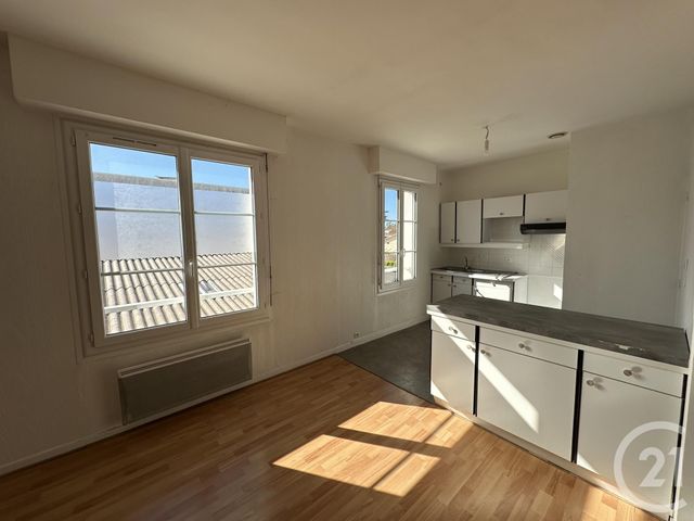 Appartement F3 à vendre - 3 pièces - 67.3 m2 - ROYAN - 17 - POITOU-CHARENTES - Century 21 Grand Large