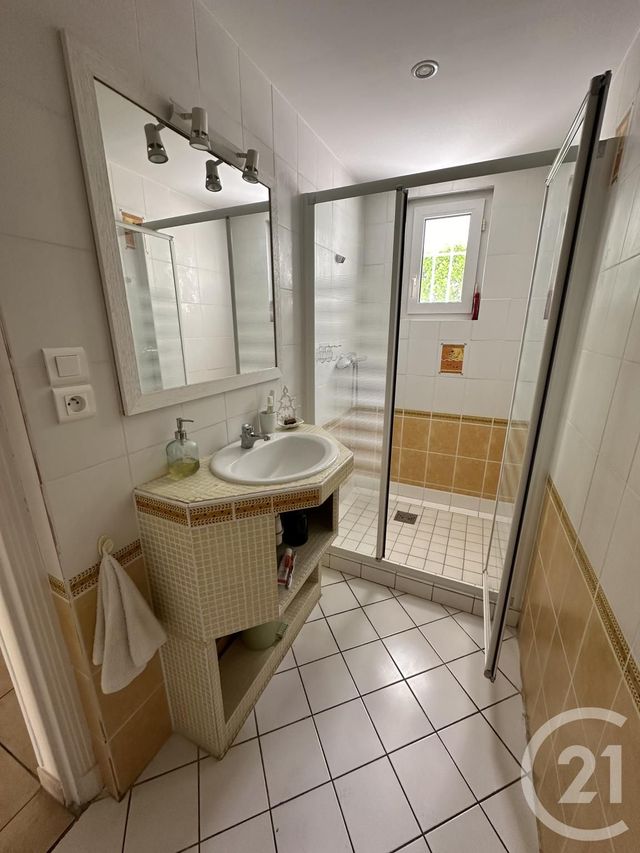 Afficher la photo en grand maison à vendre - 6 pièces - 155.62 m2 - ROYAN - 17 - POITOU-CHARENTES - Century 21 Grand Large