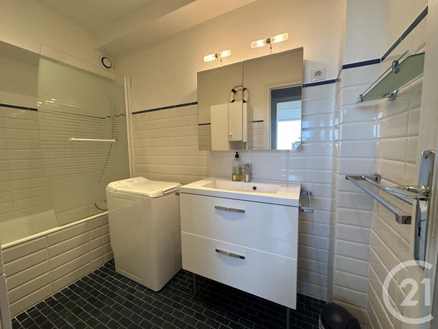 Appartement F2 à vendre - 2 pièces - 49.7 m2 - ROYAN - 17 - POITOU-CHARENTES - Century 21 Grand Large