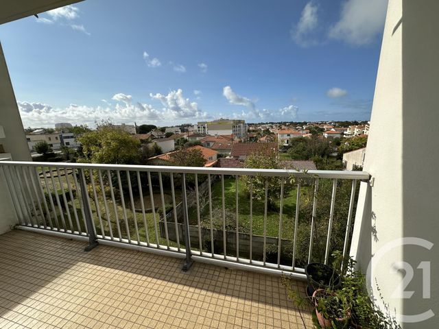 Appartement F2 à vendre - 2 pièces - 47.64 m2 - ROYAN - 17 - POITOU-CHARENTES - Century 21 Grand Large