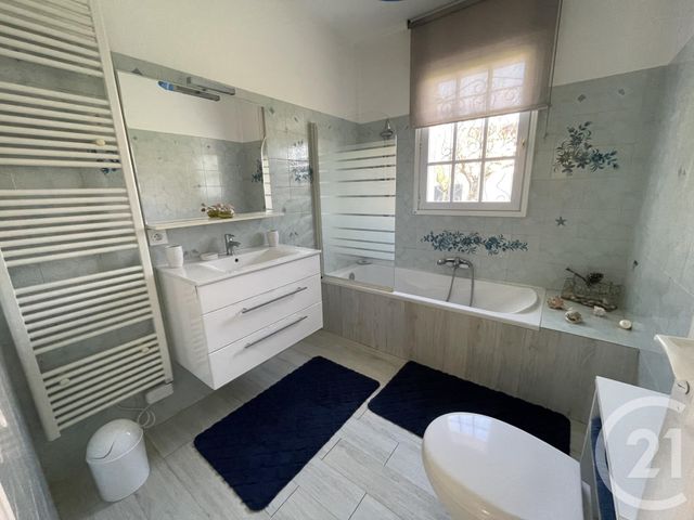 maison à vendre - 4 pièces - 115.0 m2 - ROYAN - 17 - POITOU-CHARENTES - Century 21 Grand Large