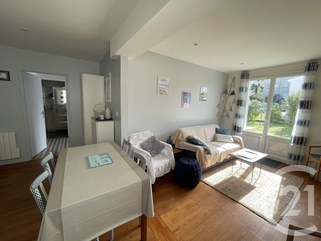 Appartement T3 à vendre - 3 pièces - 56.93 m2 - ROYAN - 17 - POITOU-CHARENTES - Century 21 Grand Large