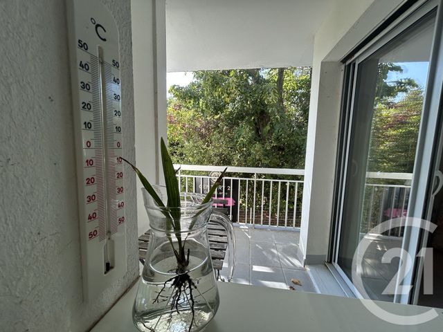 Appartement T3 à vendre - 3 pièces - 57.02 m2 - ROYAN - 17 - POITOU-CHARENTES - Century 21 Grand Large