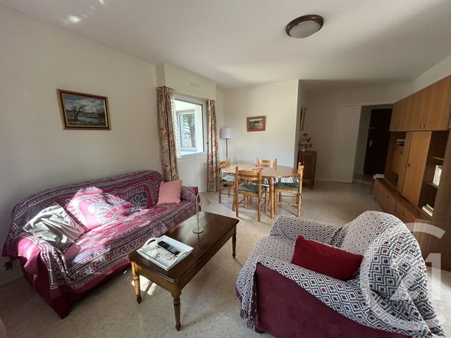 Appartement T3 à vendre - 3 pièces - 57.02 m2 - ROYAN - 17 - POITOU-CHARENTES - Century 21 Grand Large