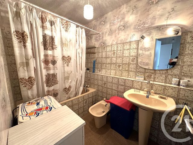 Appartement F3 à vendre - 3 pièces - 61.74 m2 - ROYAN - 17 - POITOU-CHARENTES - Century 21 Grand Large