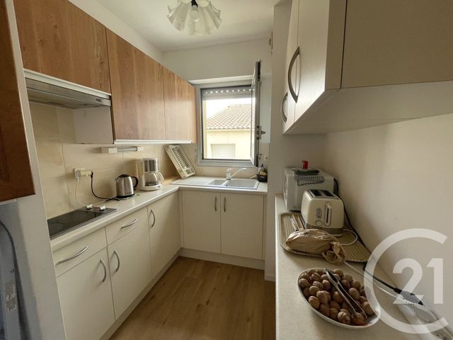 Appartement T2 à vendre - 2 pièces - 42.26 m2 - ROYAN - 17 - POITOU-CHARENTES - Century 21 Grand Large