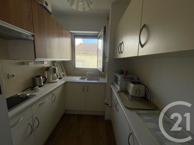 Appartement T2 à vendre - 2 pièces - 42.26 m2 - ROYAN - 17 - POITOU-CHARENTES - Century 21 Grand Large