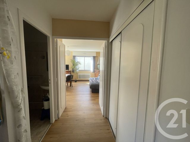 Appartement T2 à vendre - 2 pièces - 42.26 m2 - ROYAN - 17 - POITOU-CHARENTES - Century 21 Grand Large