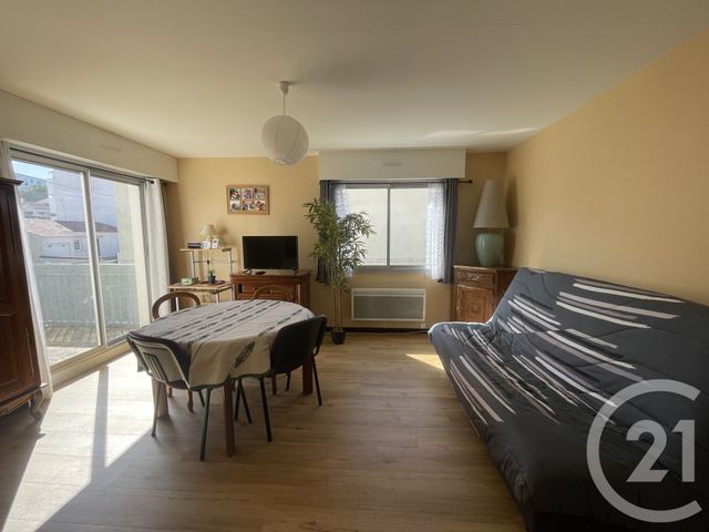 Appartement T2 à vendre - 2 pièces - 42.26 m2 - ROYAN - 17 - POITOU-CHARENTES - Century 21 Grand Large