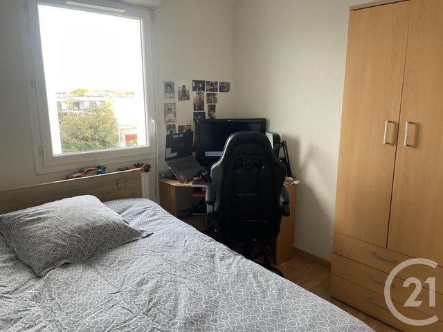 Appartement T3 à vendre - 3 pièces - 62.0 m2 - ROYAN - 17 - POITOU-CHARENTES - Century 21 Grand Large