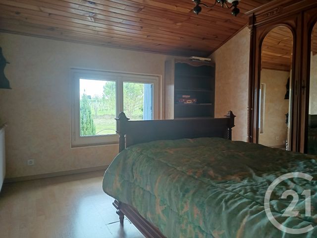 maison à vendre - 5 pièces - 171.85 m2 - CHENAC ST SEURIN D UZET - 17 - POITOU-CHARENTES - Century 21 Grand Large