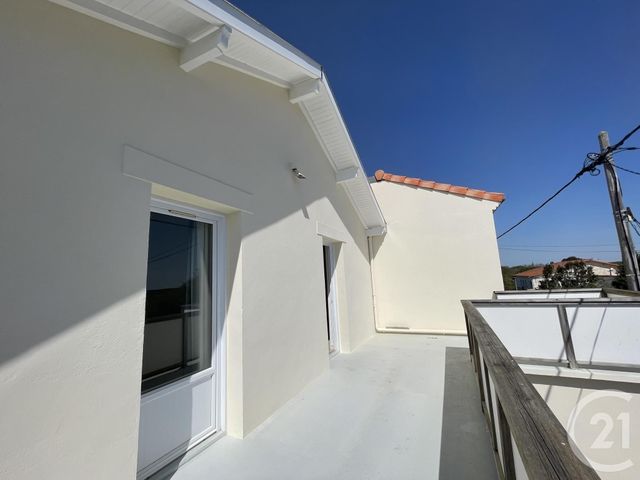 maison à vendre - 3 pièces - 63.0 m2 - ST GEORGES DE DIDONNE - 17 - POITOU-CHARENTES - Century 21 Grand Large