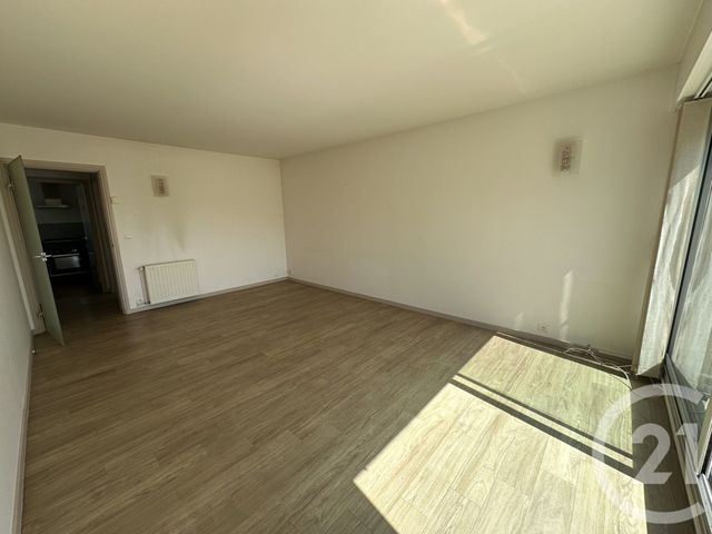 Appartement F3 à louer - 3 pièces - 69.28 m2 - ROYAN - 17 - POITOU-CHARENTES - Century 21 Grand Large