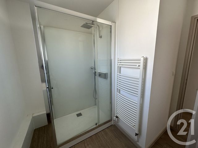 Appartement F3 à louer - 3 pièces - 69.28 m2 - ROYAN - 17 - POITOU-CHARENTES - Century 21 Grand Large