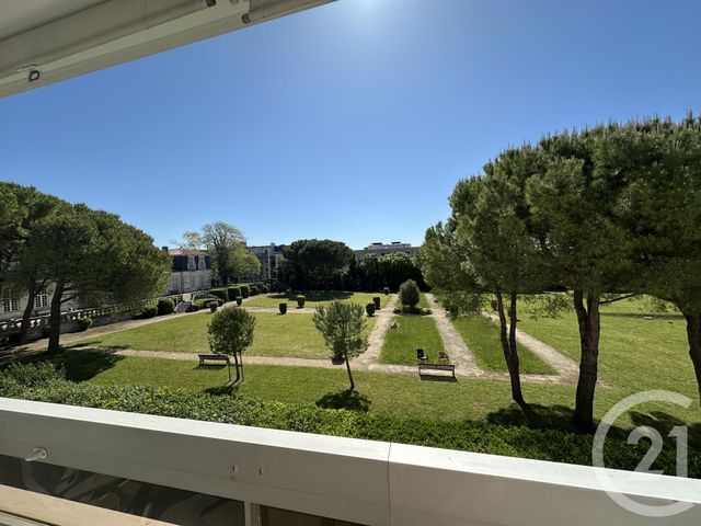 Appartement F3 à vendre - 3 pièces - 72.18 m2 - ROYAN - 17 - POITOU-CHARENTES - Century 21 Grand Large