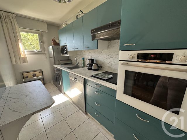 Appartement F3 à vendre - 3 pièces - 72.18 m2 - ROYAN - 17 - POITOU-CHARENTES - Century 21 Grand Large