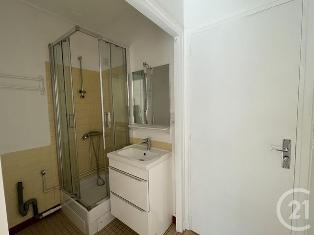 Appartement T2 à vendre - 2 pièces - 42.27 m2 - ROYAN - 17 - POITOU-CHARENTES - Century 21 Grand Large