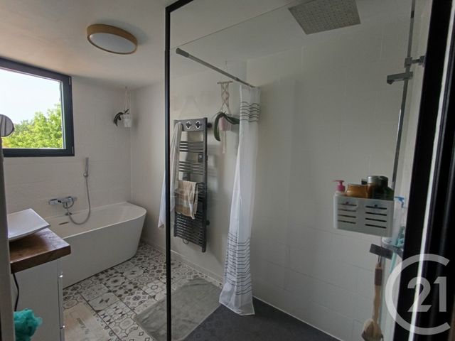 maison à vendre - 5 pièces - 152.97 m2 - CHENAC ST SEURIN D UZET - 17 - POITOU-CHARENTES - Century 21 Grand Large