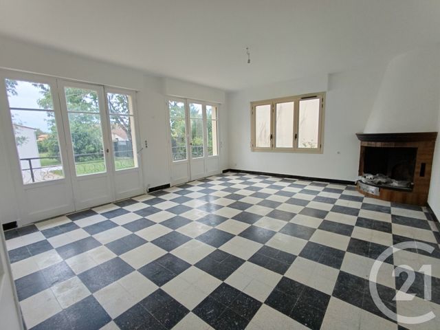 Afficher la photo en grand maison à vendre - 4 pièces - 90.8 m2 - MESCHERS SUR GIRONDE - 17 - POITOU-CHARENTES - Century 21 Grand Large