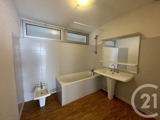 Appartement T3 à vendre - 3 pièces - 111.62 m2 - ROYAN - 17 - POITOU-CHARENTES - Century 21 Grand Large