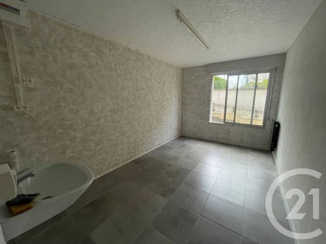 Appartement T3 à vendre - 3 pièces - 111.62 m2 - ROYAN - 17 - POITOU-CHARENTES - Century 21 Grand Large