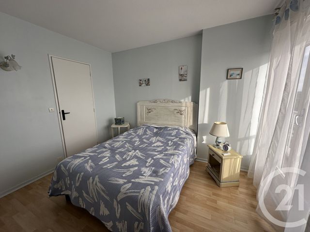 Appartement F2 à vendre - 2 pièces - 52.66 m2 - ROYAN - 17 - POITOU-CHARENTES - Century 21 Grand Large