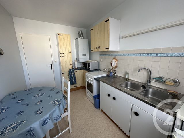 Appartement F2 à vendre - 2 pièces - 52.66 m2 - ROYAN - 17 - POITOU-CHARENTES - Century 21 Grand Large
