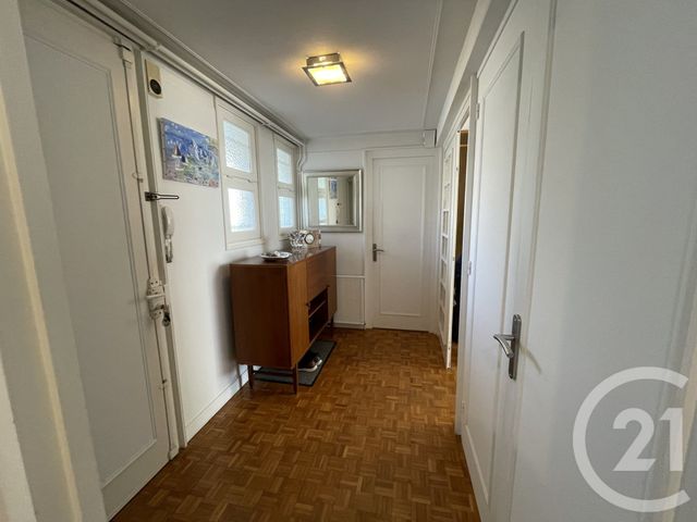 Afficher la photo en grand Appartement T4 à vendre - 4 pièces - 116.61 m2 - ROYAN - 17 - POITOU-CHARENTES - Century 21 Grand Large