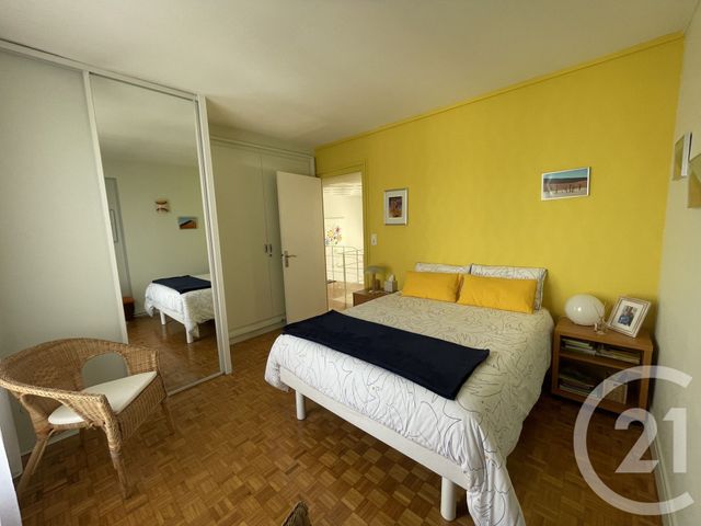 Afficher la photo en grand Appartement T4 à vendre - 4 pièces - 116.61 m2 - ROYAN - 17 - POITOU-CHARENTES - Century 21 Grand Large