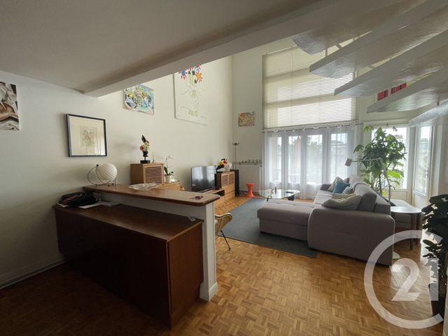 Afficher la photo en grand Appartement T4 à vendre - 4 pièces - 116.61 m2 - ROYAN - 17 - POITOU-CHARENTES - Century 21 Grand Large