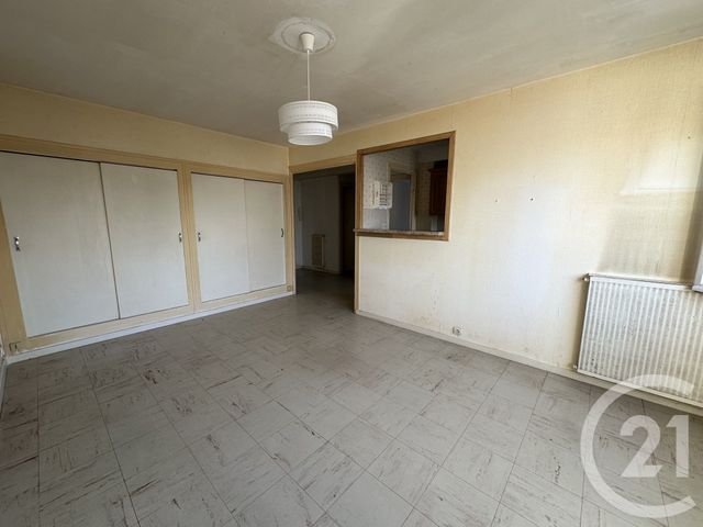 Afficher la photo en grand Appartement F2 à vendre - 2 pièces - 51.63 m2 - ROYAN - 17 - POITOU-CHARENTES - Century 21 Grand Large