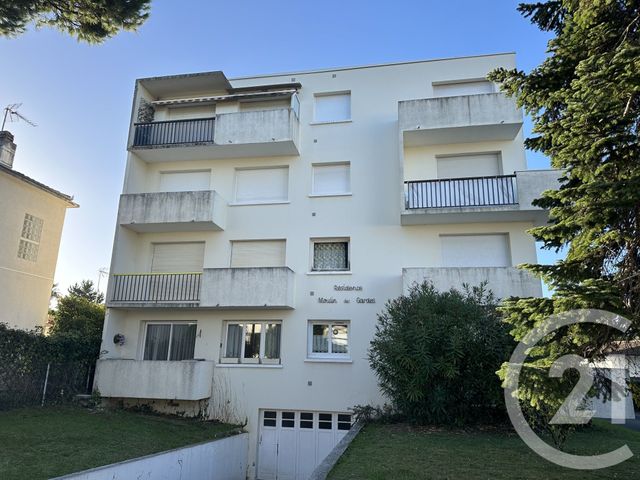 Afficher la photo en grand Appartement F2 à vendre - 2 pièces - 51.63 m2 - ROYAN - 17 - POITOU-CHARENTES - Century 21 Grand Large
